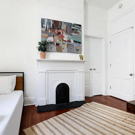 Uptown Spacious 4bd/3ba With Historic Charm Holiday home New Orleans