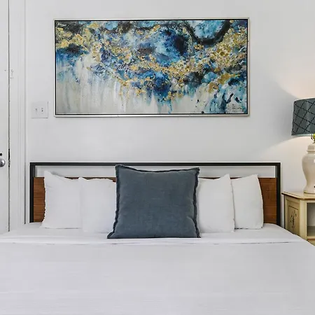 Holiday home Uptown Spacious 4bd/3ba With Historic Charm