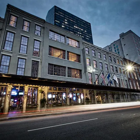 The Old No. 77 & Chandlery Hotel