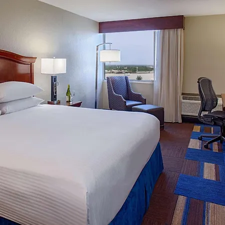 Hotel Wyndham French Quarter 4*