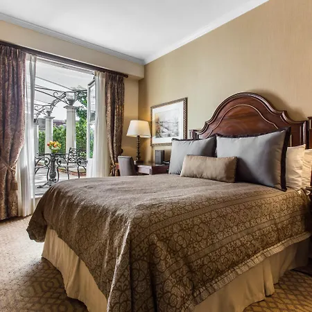 Hotel Omni Royal Orleans 4*