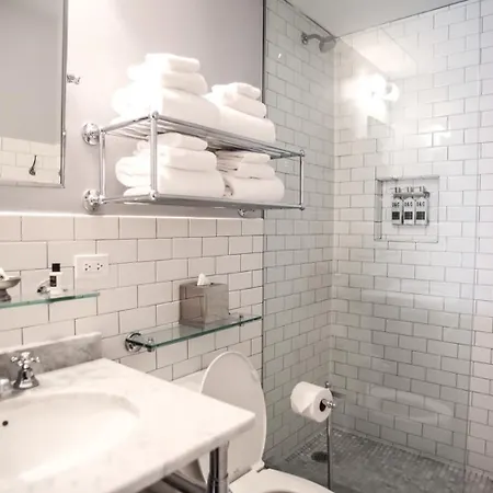 Hotel Q&c And Bar New Orleans, Autograph Collection 4*