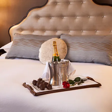 Hilton Garden French Quarter/cbd Hotel 3*