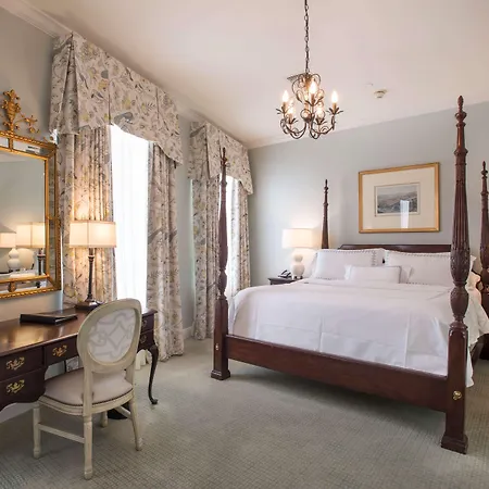 Hotel Bienville House 3*