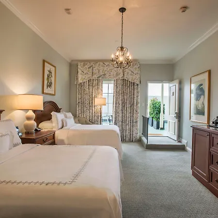 Bienville House Hotel