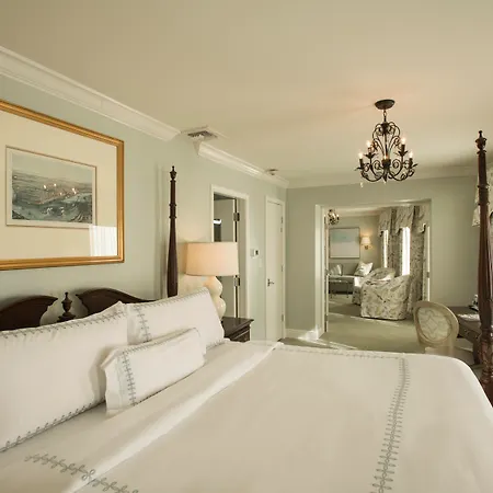 Hotel Bienville House 3*
