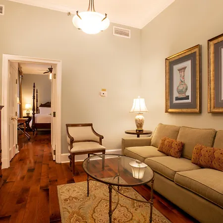 Hotel Voco St By Ihg