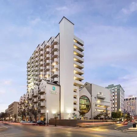 Hotel Embassy By Hilton Convention Center New Orleans