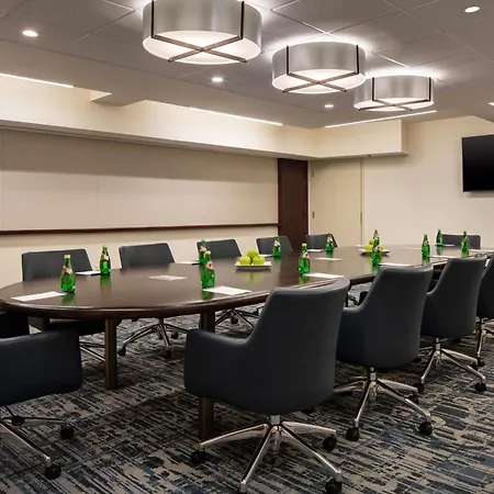 Embassy By Hilton Convention Center Hotel 3*