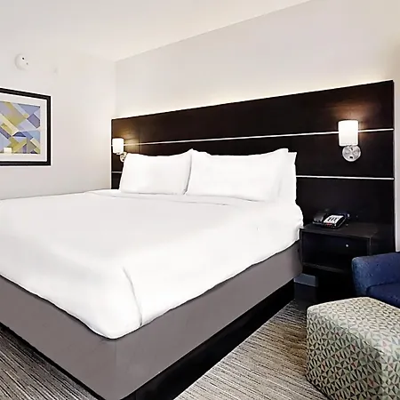 Express East By Ihg Hotel New Orleans
