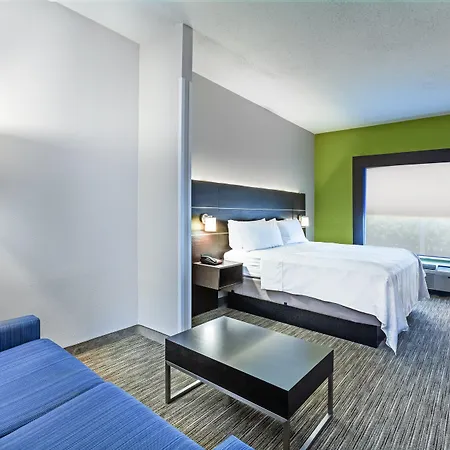 Hotel Express East By Ihg 2*