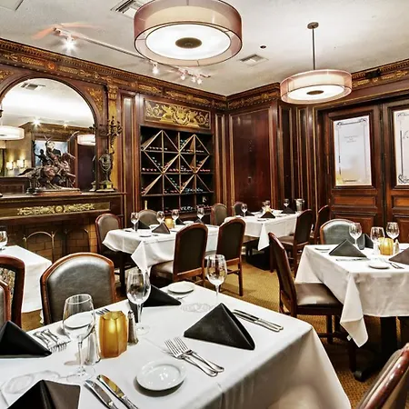 Club Wyndham Avenue Plaza 3*