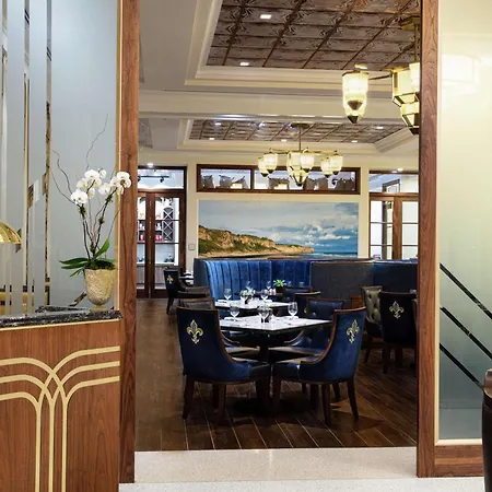 The Higgins New Orleans, Curio Collection By Hilton Hotel 4*