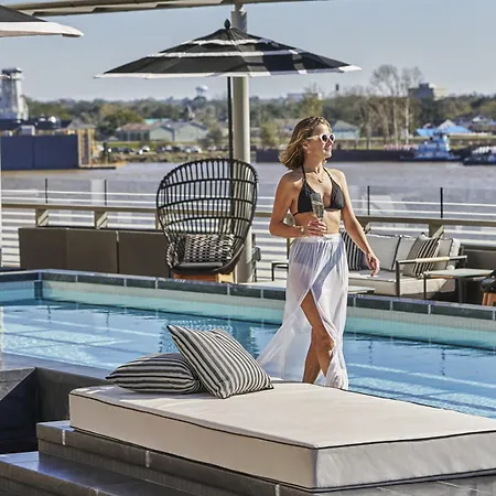 Four Seasons Hotel 5*