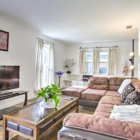 Holiday home Getaway About 7 Mi To French Quarter!