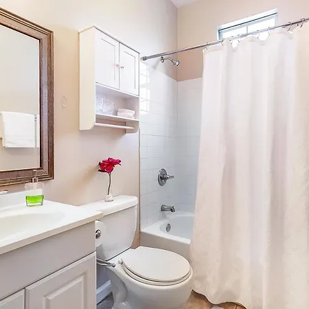 Cozy Historic 2br House 10 Min To French Quarter Apartment