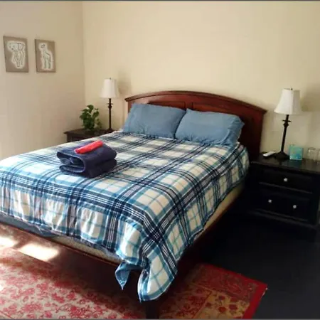 Evangeline Art House Hotel