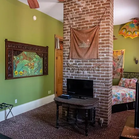 Inn The Lookout 3*
