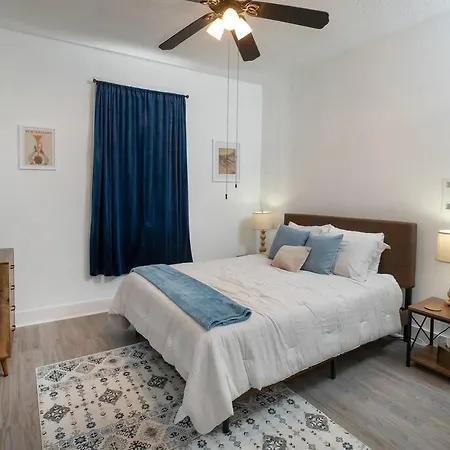 Apartment Beautifully Updated New Orleans