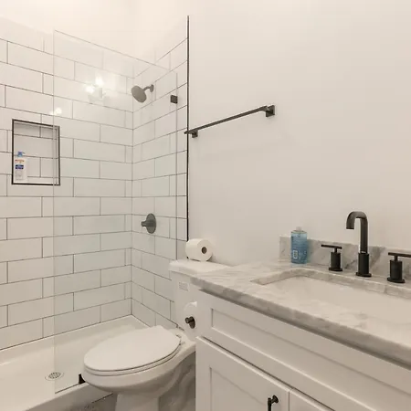 Canal Street Mansion Sleeps 15 * New Orleans