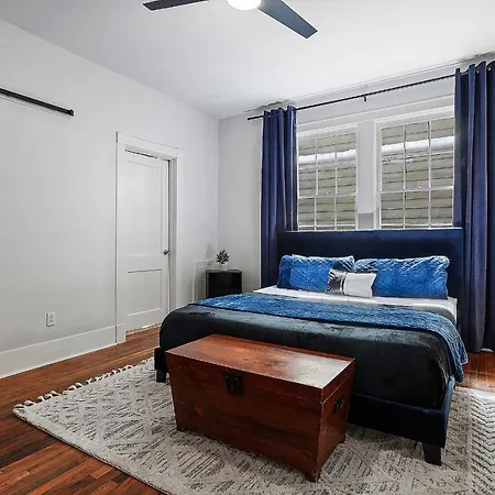 Apartment St Charles-mardi Gras 6bd New Orleans