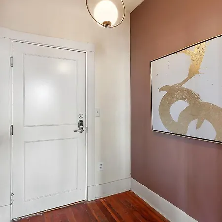 St Charles-mardi Gras 6bd *