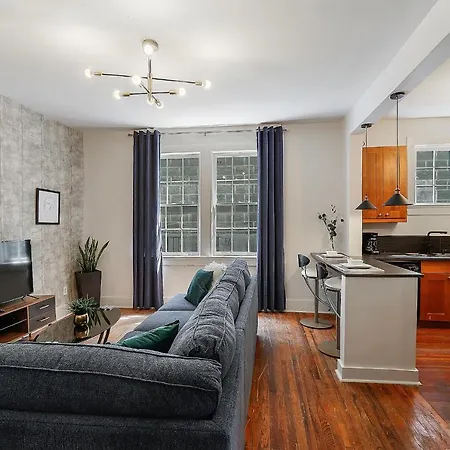 Apartment St Charles-mardi Gras 6bd *