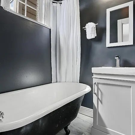St Charles-mardi Gras 6bd