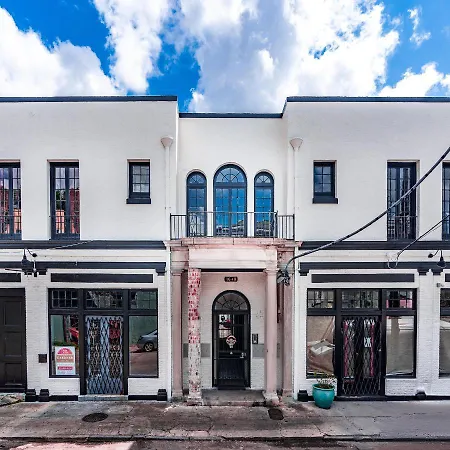 Apartment St Charles-mardi Gras 6bd *
