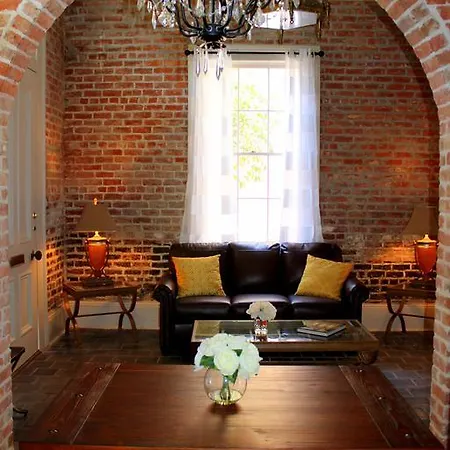 Apartment French Quarter Luxury Two-Bedroom Suite 1204 *