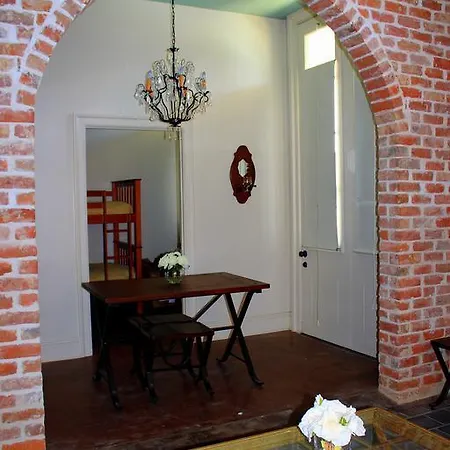 French Quarter Luxury Two-Bedroom Suite 1204 *