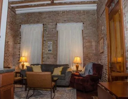 Hotel Jean Lafitte House New Orleans
