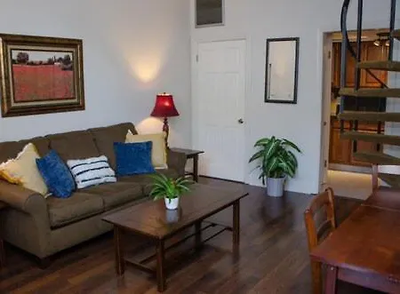 Jean Lafitte House 3*