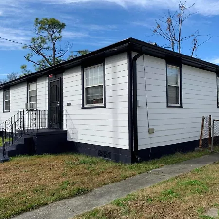 Cozy 2 Bedroom House In * New Orleans