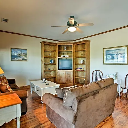 Holiday home Private Dock W/ Lift: Waterfront Home! New Orleans