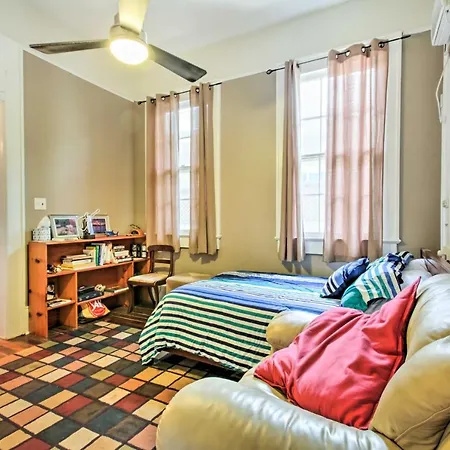 1 Mi To French Quarter: Walkable Nola Home! Holiday home *