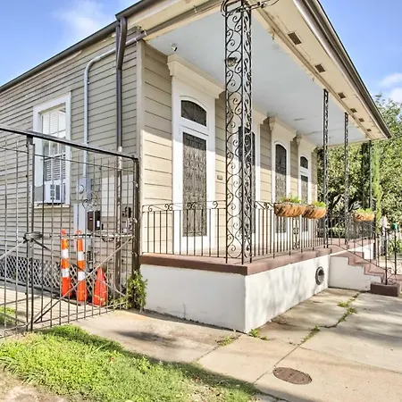 1 Mi To French Quarter: Walkable Nola Home! *