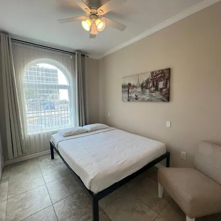 Tise Plaza Apartment New Orleans