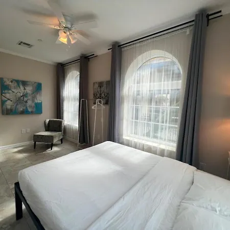 Tise Plaza Apartment *