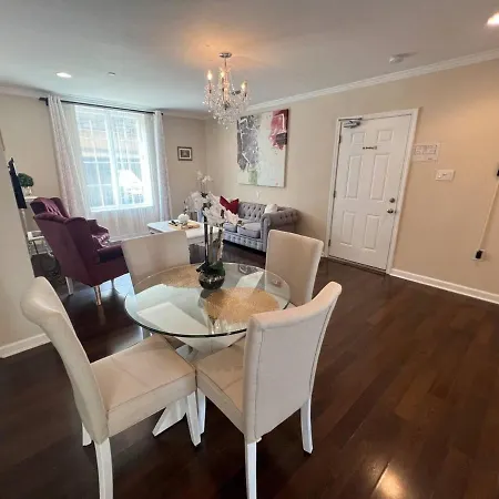 Tise Plaza Apartment New Orleans