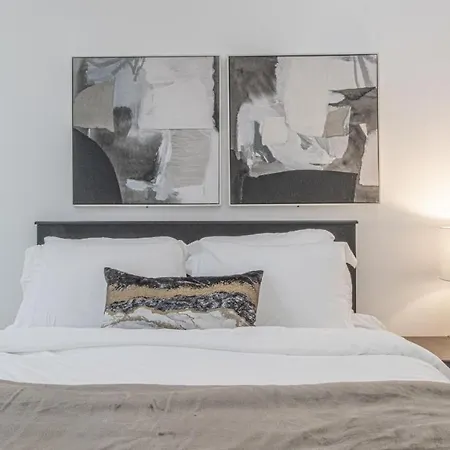 Downtown Vibrant Gray Loft 2318 Apartment