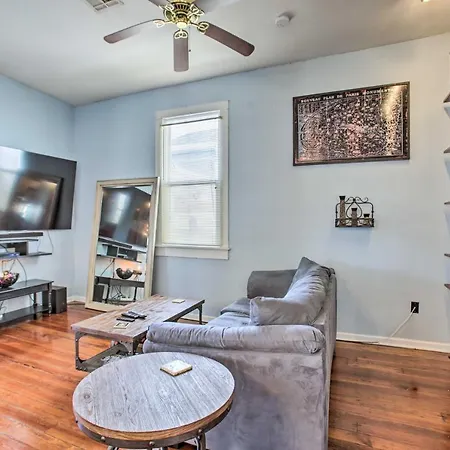 Holiday home 5 Mi To Bourbon Street: Nola