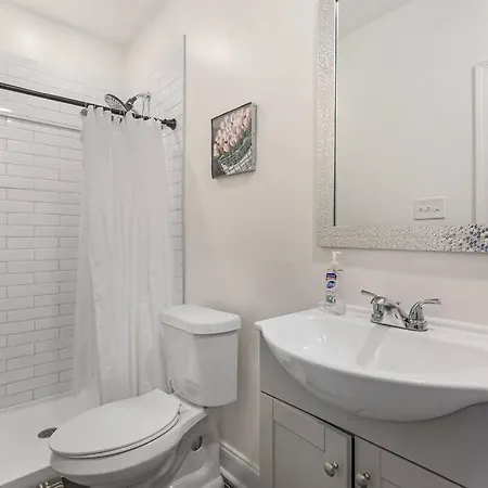 Sleep 10 Next To Superdome And Downtown * New Orleans