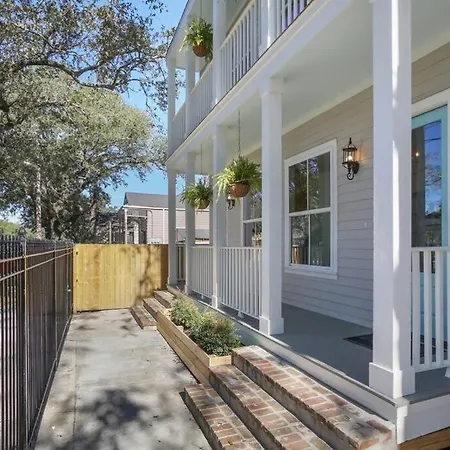 Holiday home La Belle Veranda Villa- 3queenbeds/2baths Sleeps 6-8 New Orleans