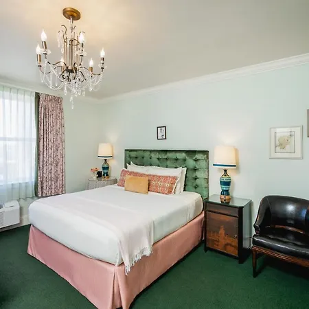 Hotel The Pontchartrain