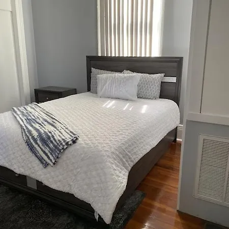 Holiday home Historic 3 Mins To The French Qtr. Sleeps 12 New Orleans