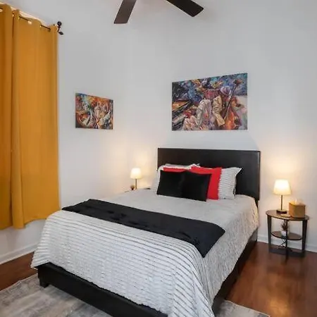 Beautifully Updated House *sleeps 6* * New Orleans