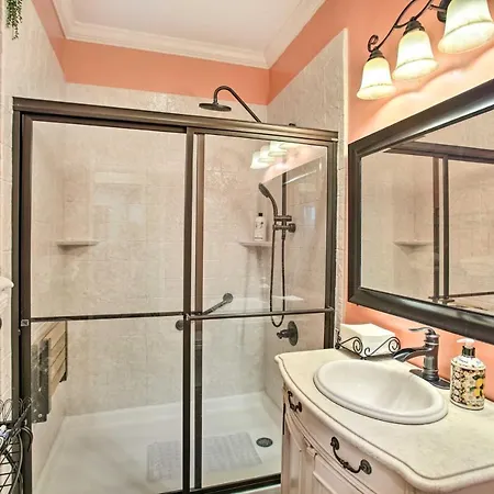 Nola 4 Mi To French Quarter! Apartment *