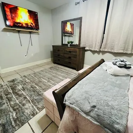 Beautiful 2200 Sqft Close To Canal * New Orleans