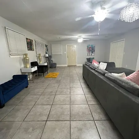 Beautiful 2200 Sqft Close To Canal * New Orleans